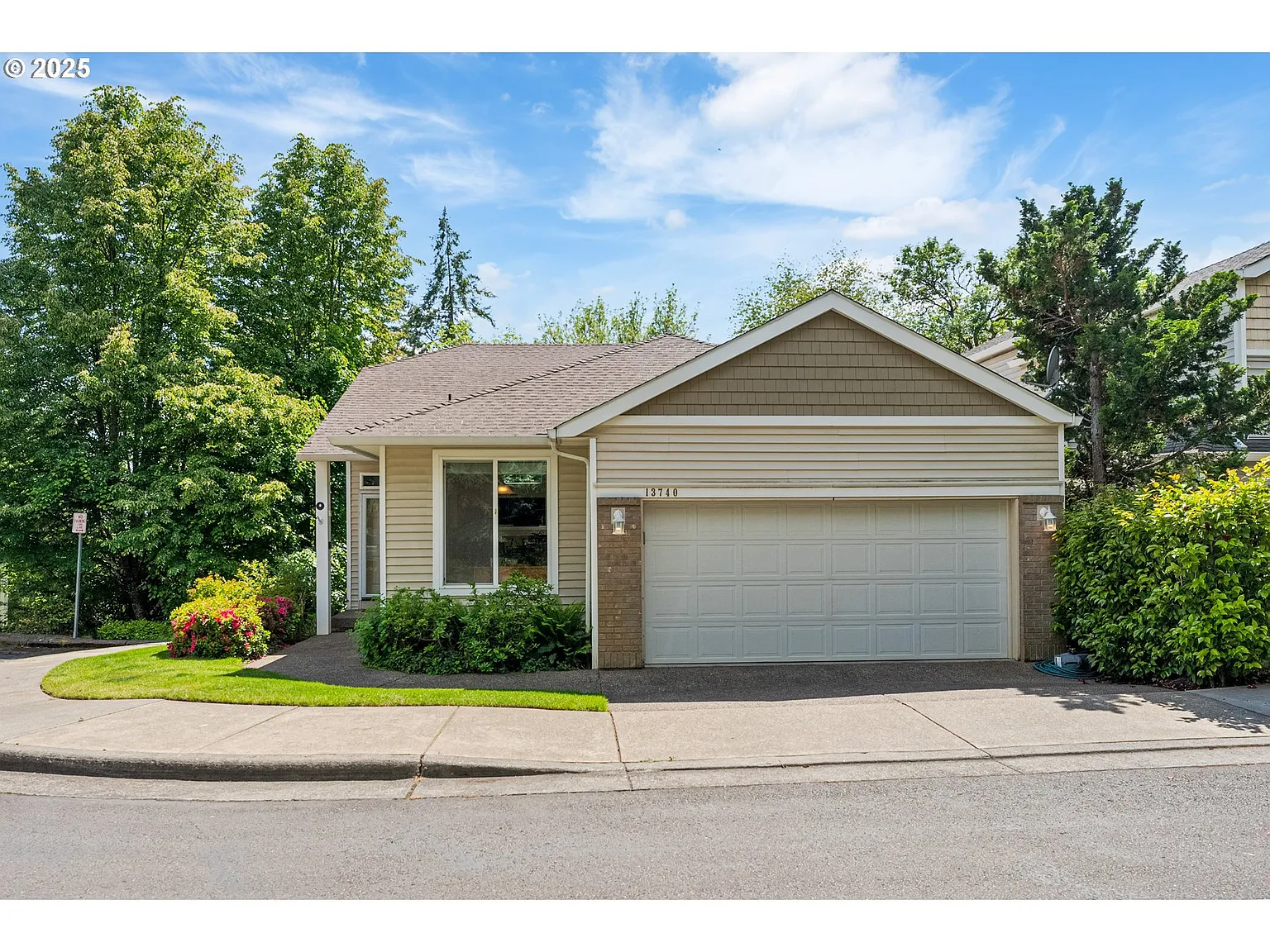 13740 SW Willow Top Ln photo 1