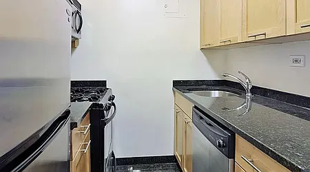 Rented by Manhattan Realty Group