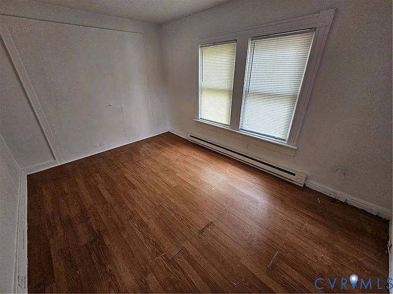 1601 Byron St — Photo 2
