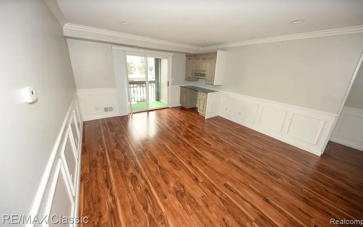 2 bed, 1092 sqft, $1,600 — Photo 4