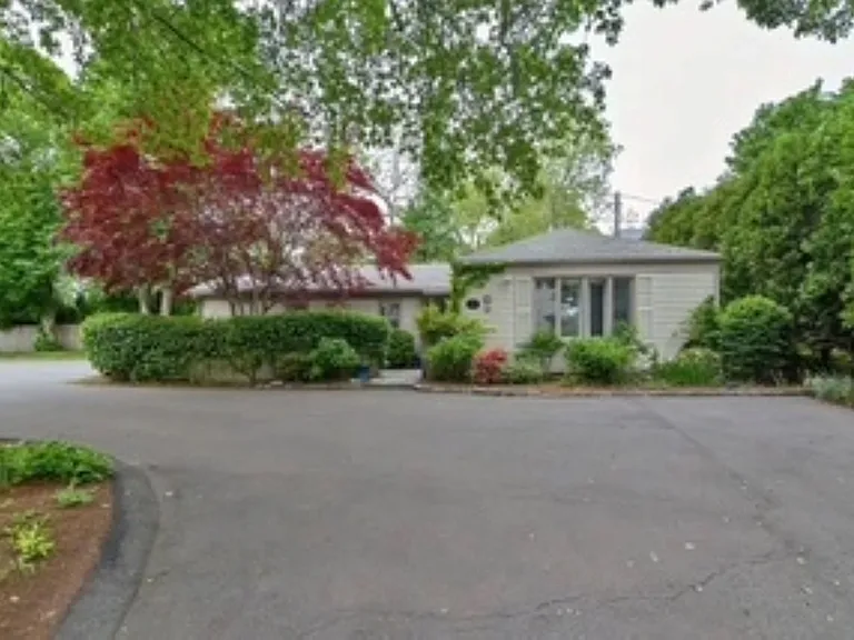 397 Gibbs Ave #B — Photo 1