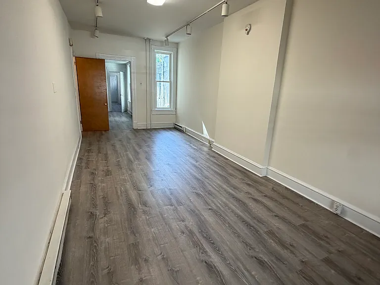 738 N 11th St #1 — Photo 1