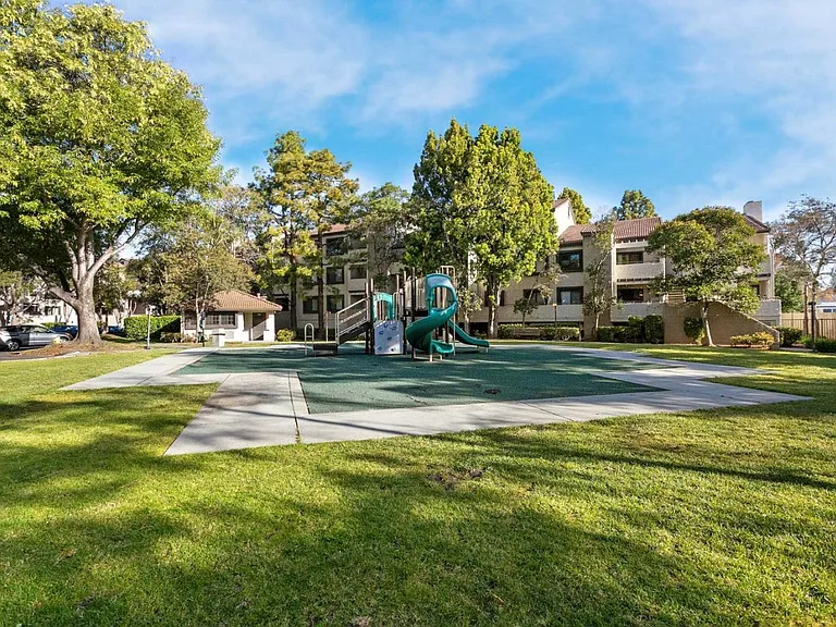 880 E Fremont Ave #207 — Photo 3