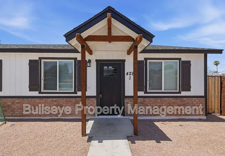 428 S 97th Pl — Photo 3