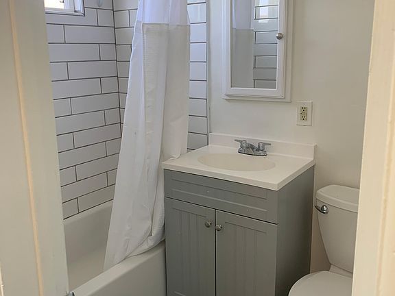 5th image of 15515 Nuanu Dr APT B