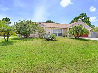 898 Aruba Ave SE, Palm Bay, FL 32909