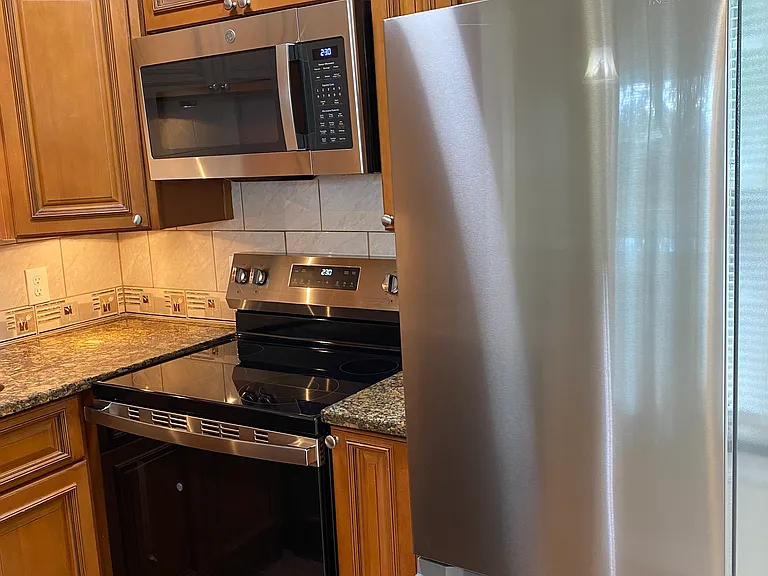 5233 Brosche Rd — Photo 7
