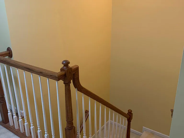 210 Mullen Dr — Photo 5
