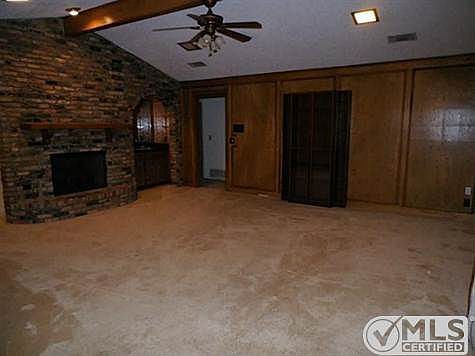4th image of 1917 Lake Shore Ln