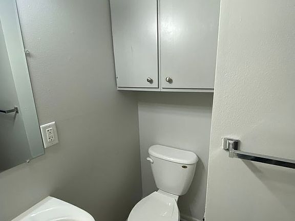 5th image of 3807 University Ave #6
