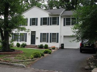 4 Deerfield Rd, Parsippany, NJ 07054