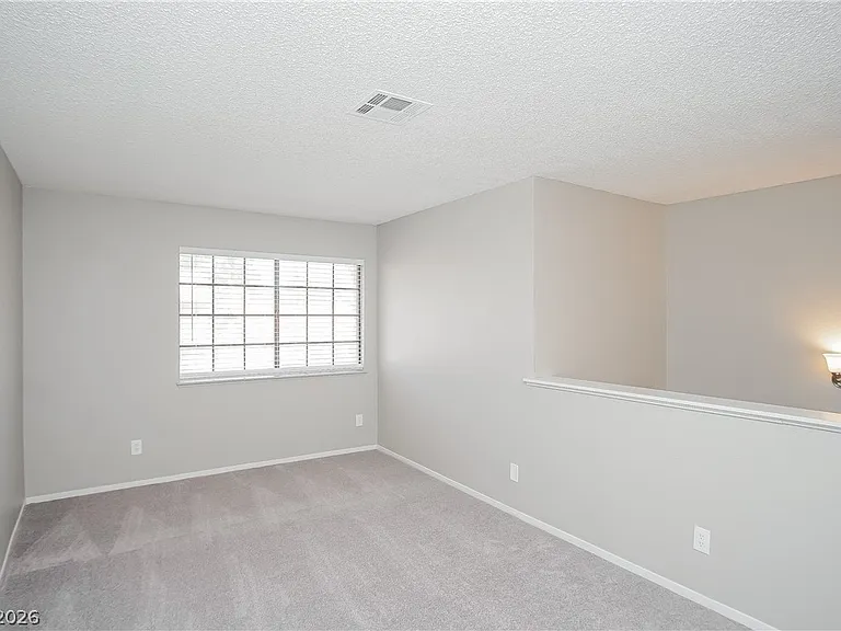 378 Tierra St — Photo 8