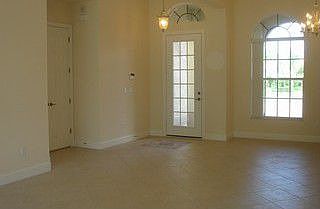 Entrance/Living Room