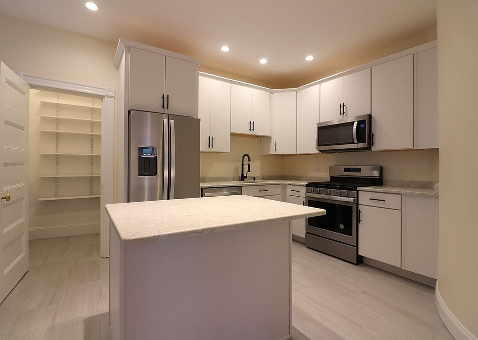 1st image of 12 Park St