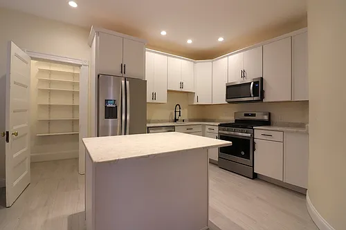 12 Park St Photo 1