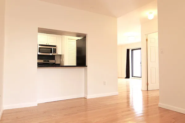 Rented by Bohemia Realty Group | media 13