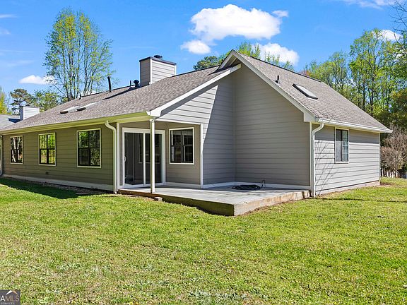 5th image of 3044 Wildflower Ln