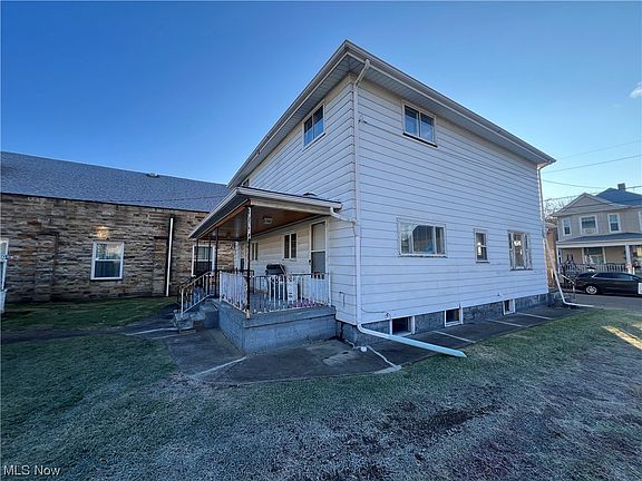 3rd image of 405-407 Broadway St