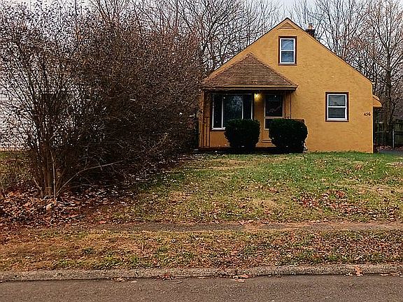 2nd image of 456 S Waverly St