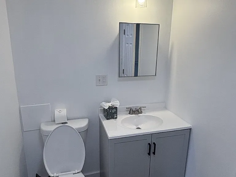 10A Beacon St #10A — Photo 14