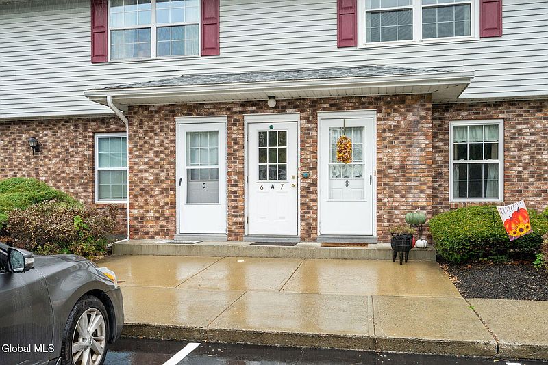 3rd image of 25A Pine Lane #6A