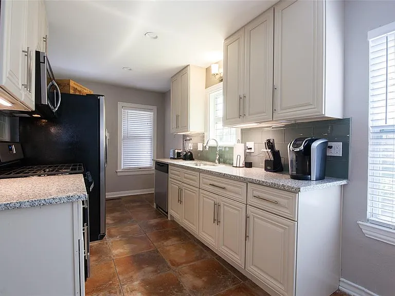 5946 Morningside Ave — Photo 5