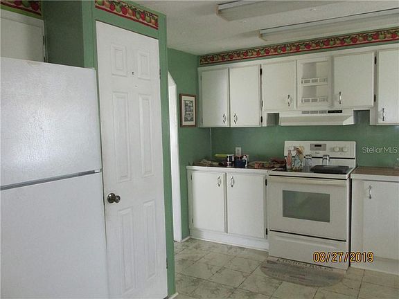 4th image of 7734 Queen Ct