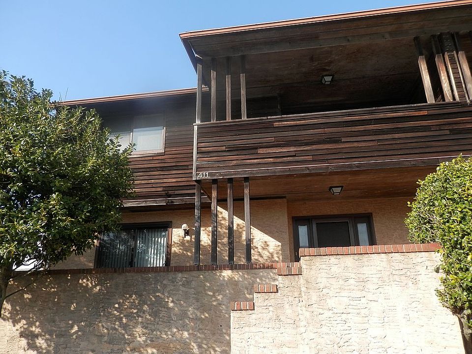 1st image of 411 2nd St #1