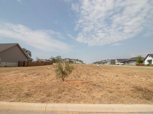 100 Juniper Point LOT 22, La Vernia, TX 78121