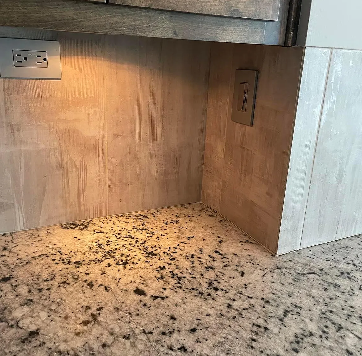 2 bed, 2.5 bath, 2250 sqft, $2,150 — Photo 3