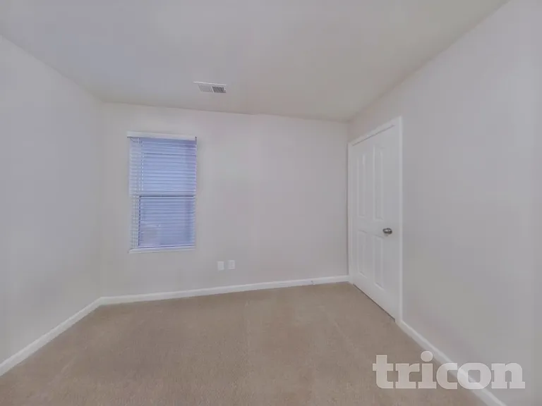4729 Brewer Dr — Photo 17