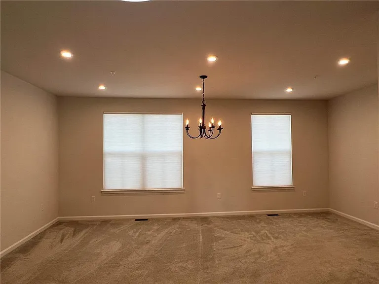 2356 Raya Way — Photo 6