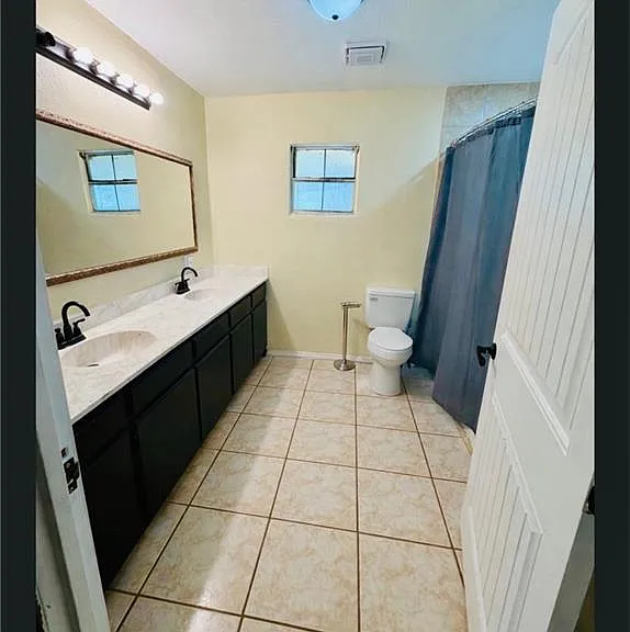 618 N Val Verde Rd — Photo 8