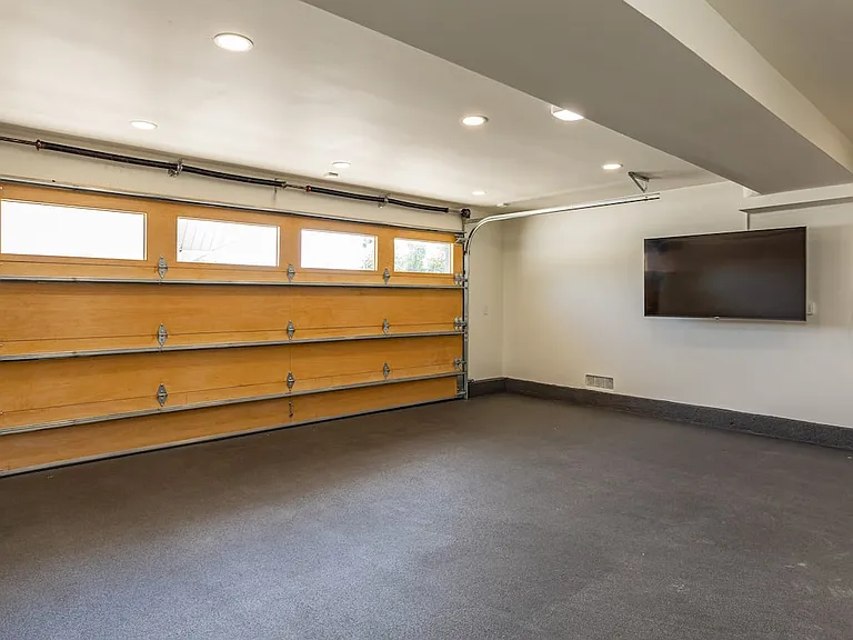 3525 Coast View Dr — Photo 51