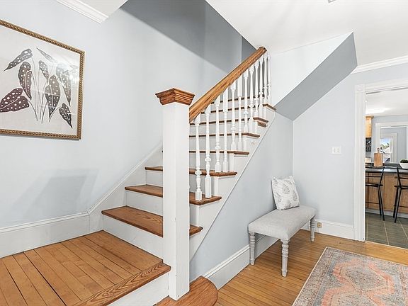 5th image of 21 Howe St