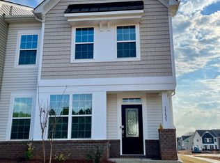 15623 Country House St, Charlotte, NC 28273