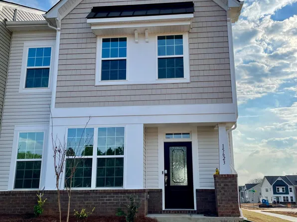 15623 Country House St, Charlotte, NC 28273