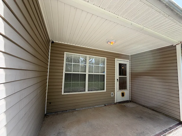 21 Weatherwood Dr — Photo 35