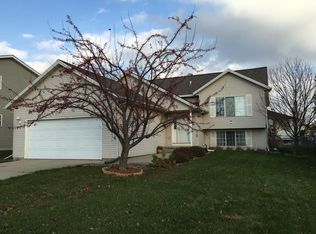 5722 49th Ave NW, Rochester, MN 55901