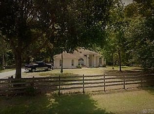 8330 Quail Run Dr, Zephyrhills, FL 33544