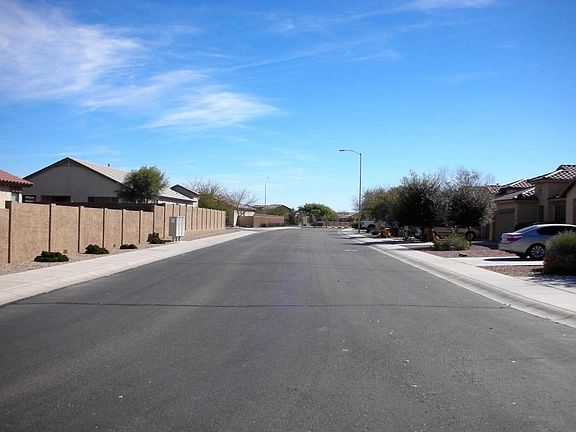 3rd image of 19334 N Del Mar Ave
