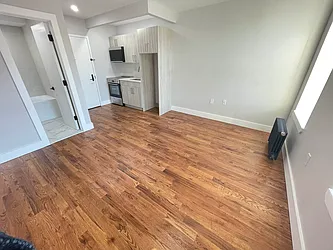 Rented by Tapiro Realty