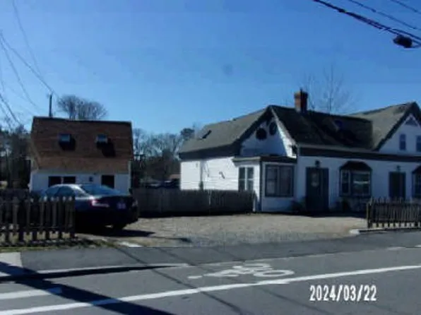365 Main St, Dennis Port, MA 02639