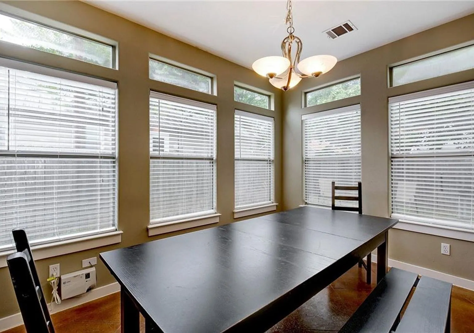 4500 Avenue C #B — Photo 4