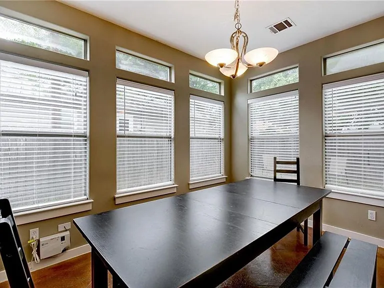 4500 Avenue C #B — Photo 4
