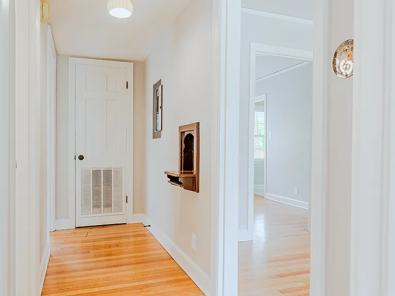 2209 Main St #1 — Photo 5