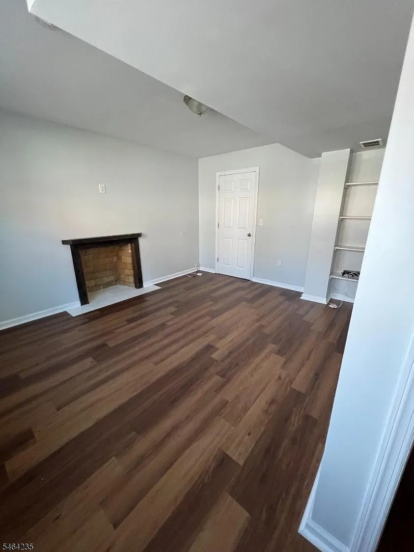 3 bed, 2.5 bath, $2,900 — Photo 2