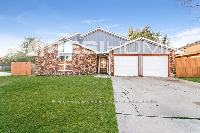 10041 S Ross Ave — Photo 1