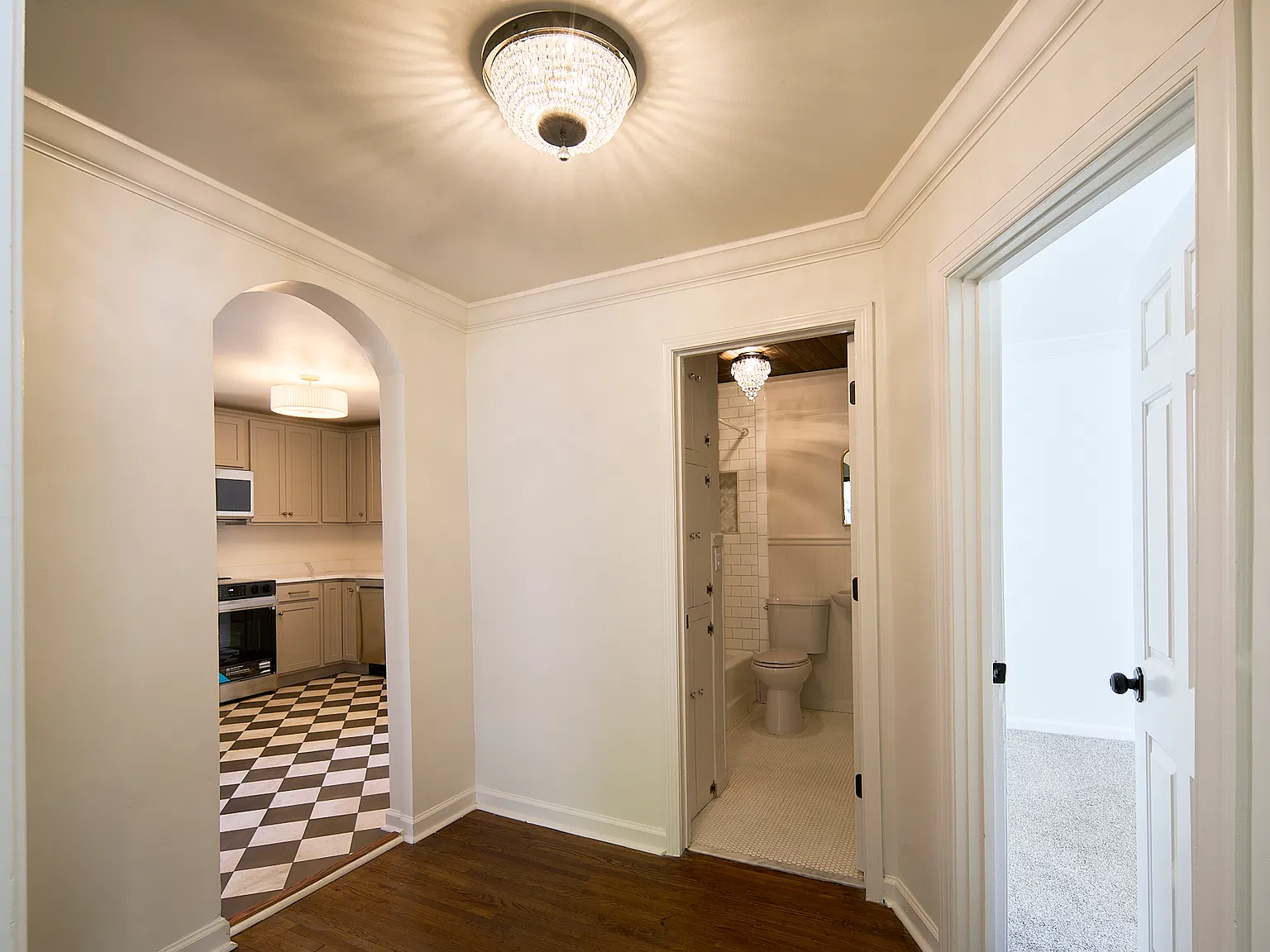 4 bed, 1314 sqft, $2,800 — Photo 4