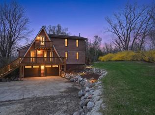6489 Rosecrans Rd, Denmark, WI 54208
